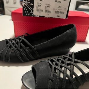 Black heels with 1 inch heel